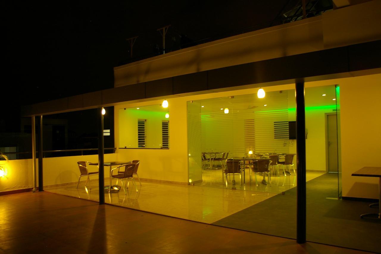 Roseline Suites Bangalore Extérieur photo