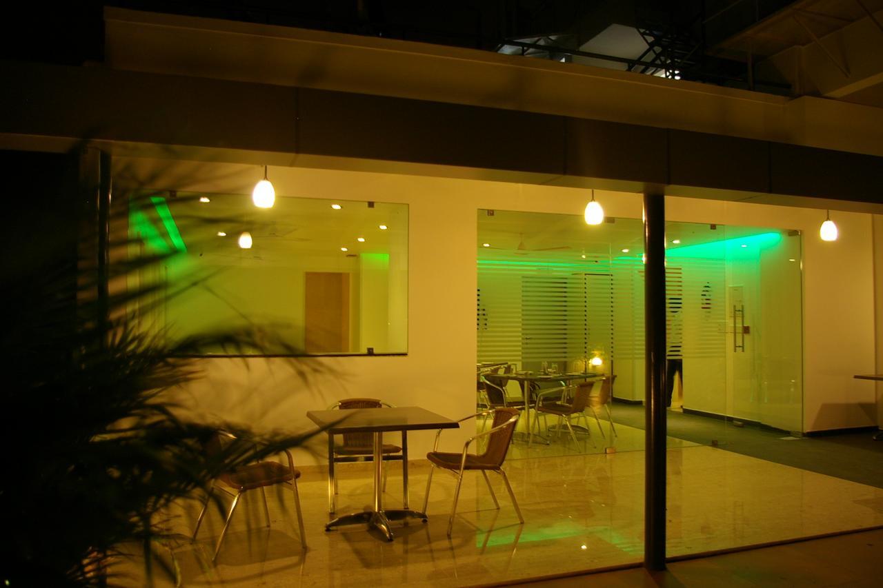 Roseline Suites Bangalore Extérieur photo