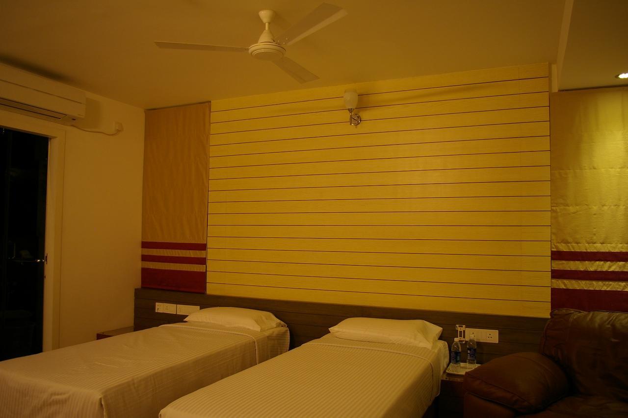 Roseline Suites Bangalore Extérieur photo